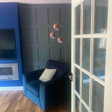 Lovely 2 bedroom with private garden EDI Buitenkant foto