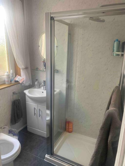 Lovely 2 bedroom with private garden EDI Buitenkant foto