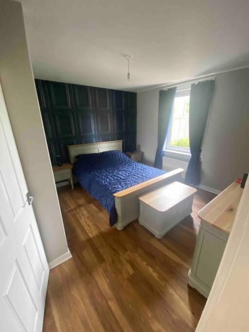 Lovely 2 bedroom with private garden EDI Buitenkant foto